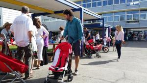 Vide-grenier 2016 de l'association de quartier Croisettes-Tuileries et environs à Epalinges