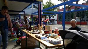 Vide-grenier 2016 de l'association de quartier Croisettes-Tuileries et environs à Epalinges